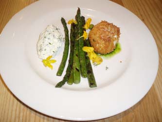 Grilled Asparagus with Fried Egg